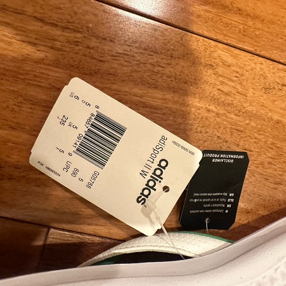 Adidas NWT - Picture 6 of 6